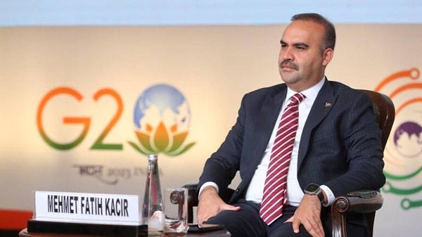 Sanayi ve Teknoloji Bakanı Mehmet Fatih Kacır, Adem Metan'ın "Peki Sonra" programına katılarak Türkiye'nin teknoloji ve savunma sanayisi alanlarında kaydettiği ilerlemelere dair önemli açıklamalarda bulundu.
