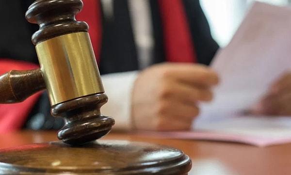 Hikmet Gürbüz’ün avukatı Sermin Gürbüz, Ankara 6. Ağır Ceza Mahkemesi’ne verdiği dilekçeyle çiftin para gönderdiği Tolga Batur Yaşar’ın FETÖ bağlantısının araştırılmasını istedi.