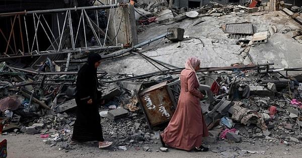Gazze Şeridi'ndeki Medya Ofisi'nin 23 Kasım'da açıkladığı son verilere göre 7 Ekim'den bu yana 14 bin 854 Filistinli hayatını kaybetti. Hayatını kaybedenlerin  6 bin 150'den fazlasının çocuk, 4 binden fazlasının ise kadın olduğu belirtildi.