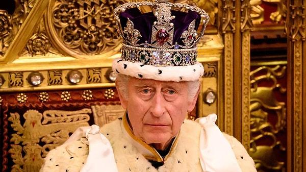 Kraliyet araştırmacısı Omid Scobie'nin yeni kitabında ortaya atılan iddialara göre, Kral Charles'ın taç giyme töreninde performans sergileyecek sanatçı bulmakta epey zorlanmışlar.