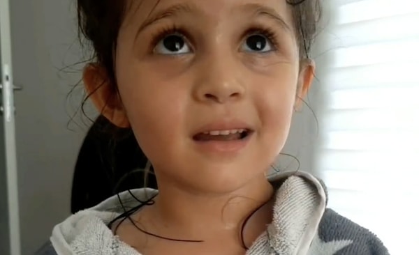 "Sen ona anne de, o sana ses veremeyecek ama seni duyacak." diyen minik ardından anneannesinin kendisiyle konuştuğunu söyledi.