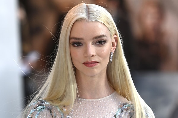 Siz Anya Taylor Joy'u bu karaktere yakıştırdınız mı? Yorumlarda buluşalım.👇