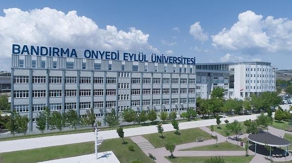 Bandırma Onyedi Eylül Üniversitesi Rektörlüğüne ise Prof. Dr. İsmail Boz atandı.