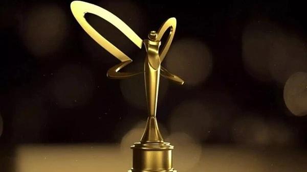Bu akşam gerçekleştirilen 49. Pantene Altın Kelebek Ödül Töreni tüm Türkiye'yi ekranlara kitlemiş durumda.