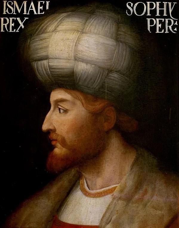 9. İtalyan sanatçı Cristofano dell'Altissimo'nun 16. yüzyıldan kalma İran Kralı İsmail için yaptığı tablo. Kral İsmail, 1501'den 1736'ya kadar hüküm süren Safevi İmparatorluğu'nun kurucusuydu.