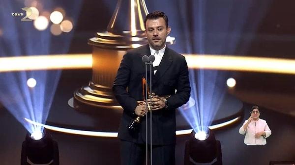 En iyi erkek oyuncu ödülü - Salih Bademci