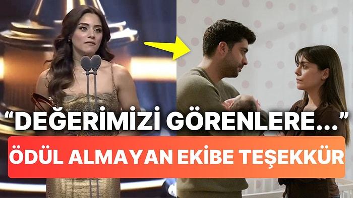 Yılın Parlayan Yıldızı Olan Sıla Türkoğlu, Ödül Almayan Kızılcık Şerbeti Oyuncularını Sahnede Övgülerle Andı