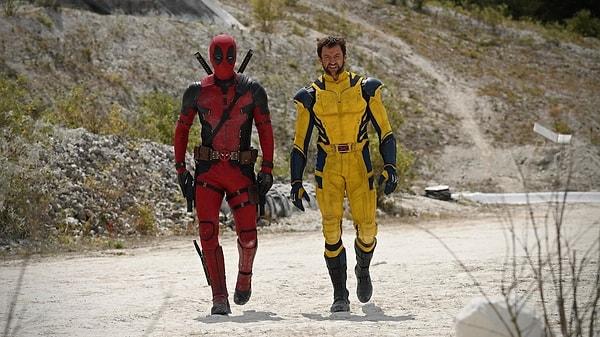 2024 yılının yaz aylarında vizyona girmesi planlanan filmin setinden Hugh Jackman ve Ryan Reynolds'ın yan yana görüntüsü yayınlandı.