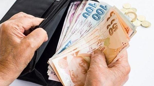 Gelecek Partisi Genel Başkanı Ahmet Davutoğlu, asgari ücretin en düşük 17 bin lira olması gerektiğini açıkladı.
