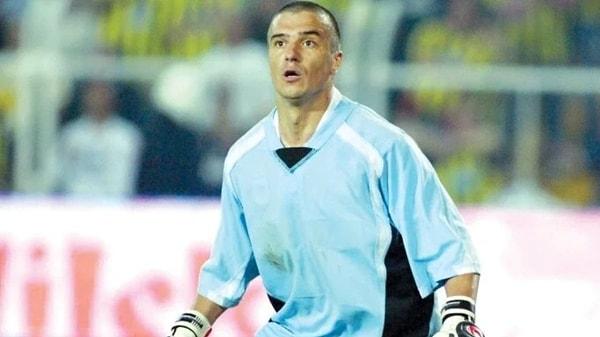 17 Nisan 2005'te Şükrü Saraçoğlu Stadı'nda şampiyonluk yolundaki Fenerbahçe, ezeli rakibi Beşiktaş'ı ağırladı. Maça gelen taraftarlar çok uzun yıllar unutulmayacak bir derbi izleyeceklerini bilmiyorlardı.