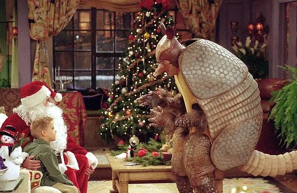 Season 7, Episode 10: “The One with the Holiday Armadillo”
