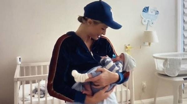 Paris Hilton'ın annelik aylarını yoğun duygularla yaşaması şöyle dursun, kendisi geçtiğimiz günlerde bebeği hakkında açıkladığı bir şey gündeme oturdu.