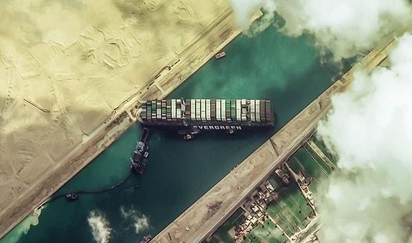 2021 yılında da Süveyş Kanalı'nda bir geminin karaya oturmasıyla küresel tedarik zincirinde sorunlar artmıştı.