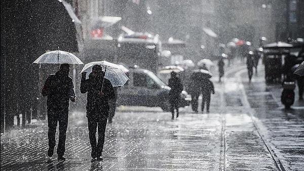 Yağışlar, cumartesi sabah saatlerinde Edirne ve Kırklareli çevreleri ve Tekirdağ'ın iç kesimleri, öğle saatlerinden itibaren Çanakkale'nin iç kesimlerinde karla karışık yağmur ve kar şeklinde görülecek.