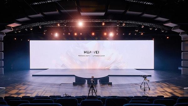 Huawei, 12 Aralık'ta Dubai'de düzenlediği Fashion Forward etkinliği ile teknoloji dünyasında büyük ses getirdi.
