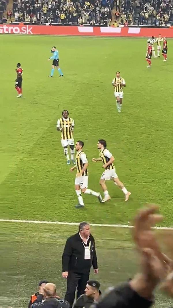 Bu akşam Konferans Ligi'nde Spartak Trnava karşısına çıkan Fenerbahçe, Ferdi Kadıoğlu ile 1-0 öne geçti.