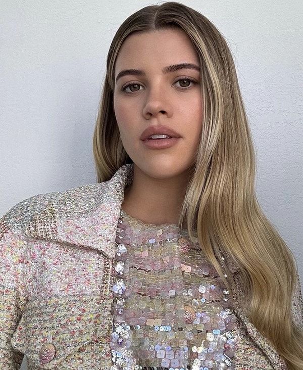 Amerikalı sosyal medya fenomeni ve model Sofia Richie, efsane şarkıcı Lionel Richie'nin en küçük kızı.