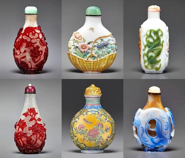 11. 18. Yüzyılda Çin'in Qing hanedanlığı döneminden kalma altı adet cam enfiye şişesi.