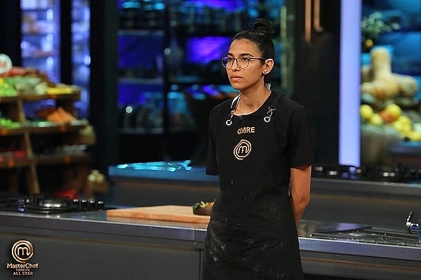 Geçtiğimiz hafta MasterChef'e 2019 şampiyonu Cemre veda etmişti.