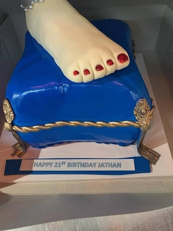 6. Jathan'ın 21. Yaş günü için yapılmış o güzel pasta.