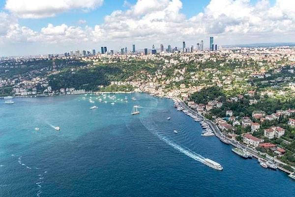 Türkiye'nin en gelişmiş ve en kalabalık şehri İstanbul'da bir restoranda kahvaltı edenlere gelen üç kişilik hesap şoke etti.