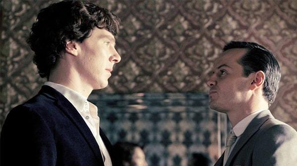 BBC’nin “Sherlock” dizisindeki Jim Moriarty rolüyle geniş çapta tanındı ve bu rolüyle En İyi Yardımcı Erkek Oyuncu dalında BAFTA Televizyon Ödülü kazandı.