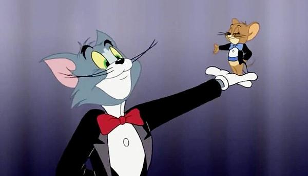 12. "Tom ve Jerry'deki Tom...Tom asla kötü adam olmadı. O bir ev kedisiydi ve orada yaşıyordu. Evin sahipleri onu orada istiyordu. Jerry baş belasıydı. Evlerine giren, yiyeceklerini çalan, mallarına zarar veren ve defalarca evcil hayvanlarını öldürmeye teşebbüs eden istenmeyen bir davetsiz misafir."