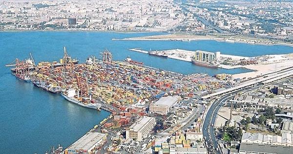 2017 yılında Türkiye Varlık Fonu’na devredilen İzmir Alsancak Limanı için temmuz ayında da Bloomberg, Körfez ülkelerine satışı için müzakere yapıldığını iddia etmişti.