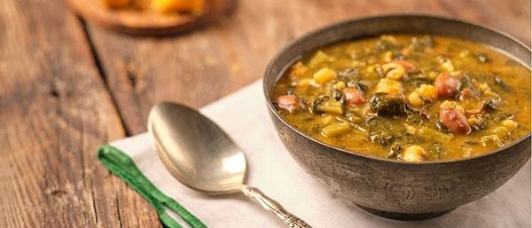 Seyehat rehberi, dünya genelindeki yemekleri değerlendirdiği çalışmasında, karalahana çorbasını dünyanın en kötü 7. yemeği olarak belirledi.