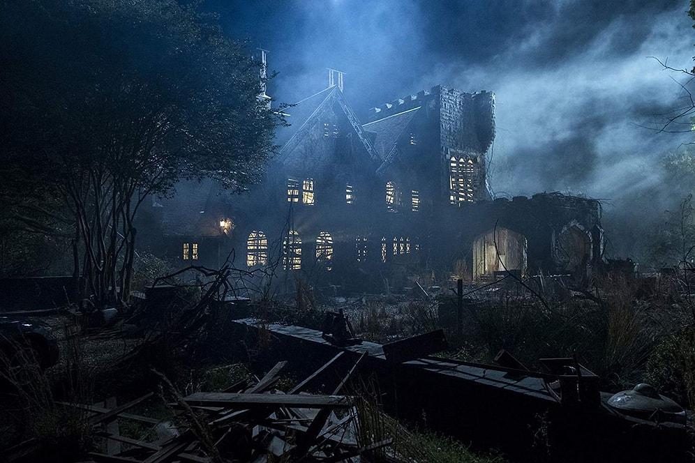The Best Series and Films Centered Around Haunted Houses: Get Ready to Be Scared!