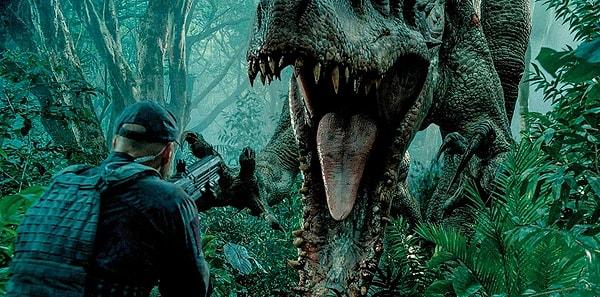 Yazar ve yönetmeliğini Colin Trevorrow’un yaptığı 'Jurassic Park' serisi, geçmişten günümüze en çok izlenen gerilim türü film serilerinden biri olmuştur.