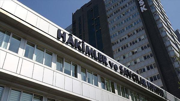 HSK’nın yayınlanan son kararnamesinde, İstanbul Cumhuriyet Savcısı C.T, Adana Cumhuriyet Savcılığı'na gönderildi.