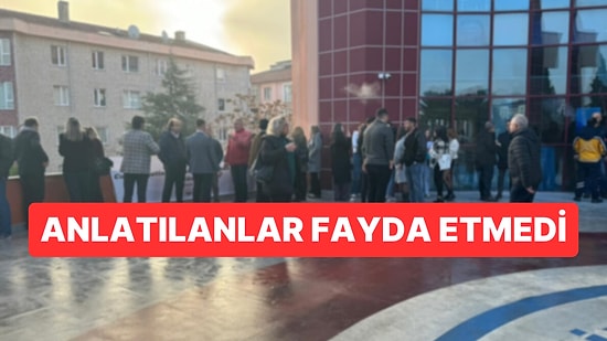 Kırklareli'de Sigaranın Zararları Paneline Katılanlar Konuşmalara Verilen Arada Sigara İçmeye Çıktı