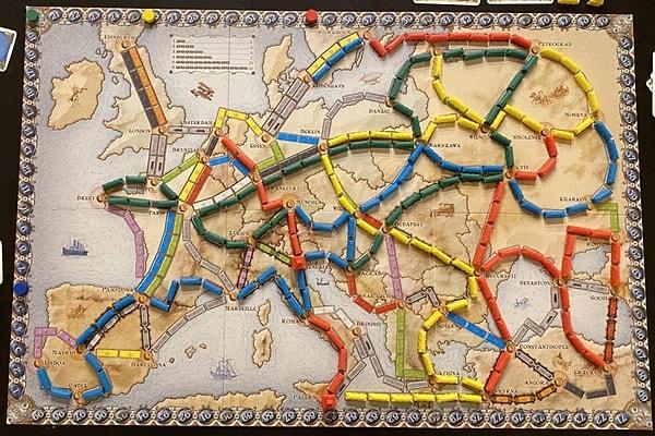 Modern Marvels: Contemporary Board Games That Redefine the Genre