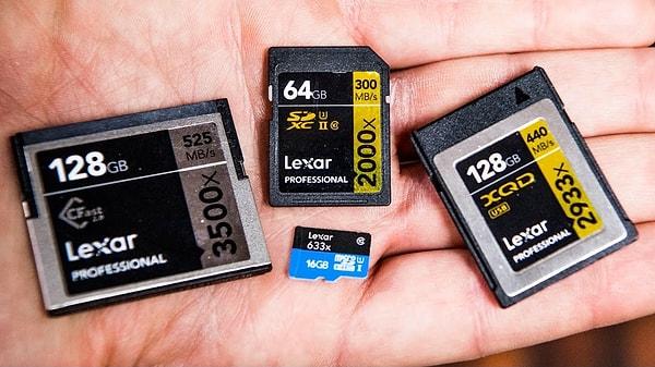 Japon bellek şirketi Kioxia, akıllı telefonlardan, aksiyon kameralarına günlük hayatta pek çok cihazda sıkça kullandığımız microSD kart teknolojisinde yeni bir rekora imza attı.