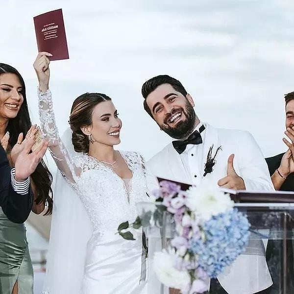 Kafalar kanalıyla geniş bir kitle tarafından tanınan Bilal Hancı aşk yaşadığı Esin Çepni ile 2021 yılının Temmuz ayında Trabzon'da dünyaevine girmişti.
