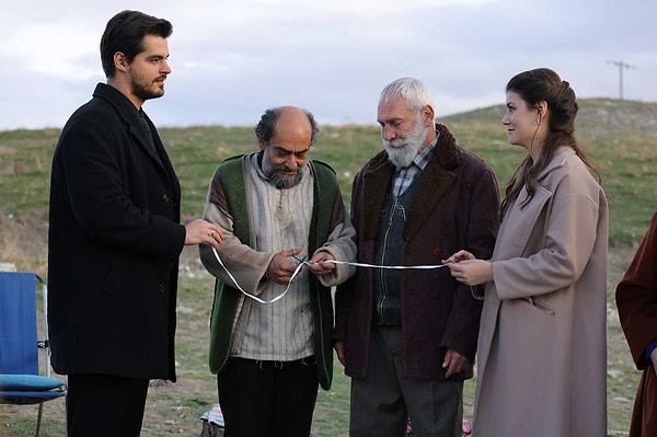 Başrollerinde Berk Atan ve Gülsim Ali'nin yer aldığı Gönül Dağı geçtiğimiz akşam 119. bölümüyle izleyici karşısına çıktı.