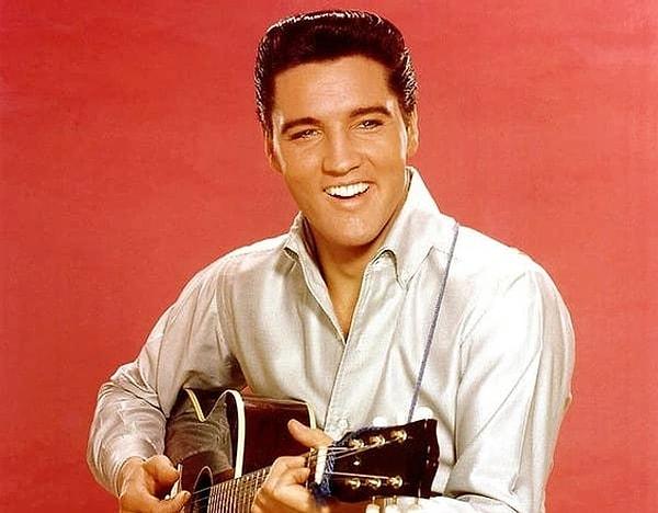 8. Elvis Presley, "Rock & Roll Kralı" olarak ünlenmeden önce, müzikal yeteneklerini başkalarına kanıtlamakta zorlanıyordu.