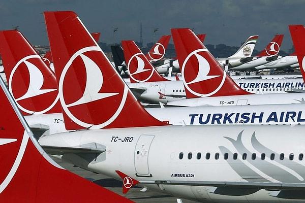 Erdoğan, sonrasında "Ali Bey bak şimdi ikinci pist de devreye girdi. Bak şimdi Türk Hava Yolları 300 tane uçak alacak" dedi. Ali Sabancı'da "Biz de 150 tane alacağız" yanıtını verdi.