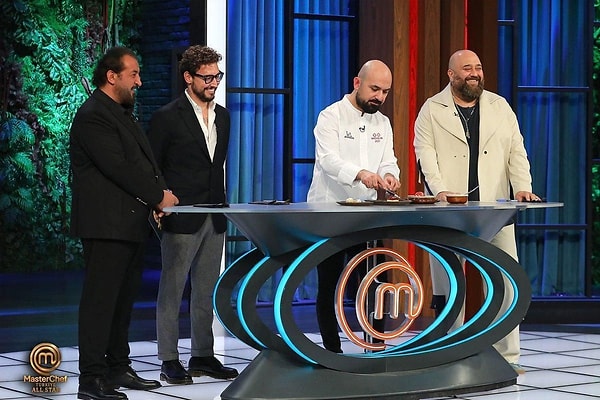 Finali adım adım yaklaşan MasterChef'te ipler gerildi.