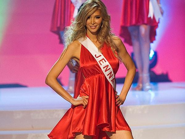 8. Jenna Talackova da Miss Universe Kanada'dan trans birey olduğu için diskalifiye edildi.