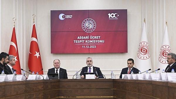 2023 yılın son haftasında henüz 3. toplantının tarihini belirleyemeyen Asgari Ücret Tespit Komisyonunu Cumhurbaşkanı Erdoğan, Beştepe'ye Külliye'ye çağırdı.