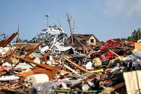 7. Severe storms devastated southern states like Texas, Florida, Louisiana, and Mississippi in mid-June.