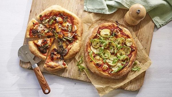 Verilere göre, veganların en çok tercih ettiği yemek ise vejetaryen pizza oldu.