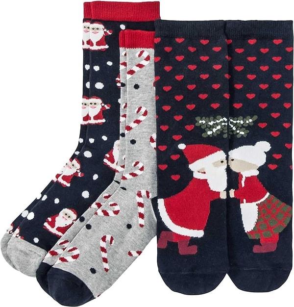 8. Meristanbul Store - 3'lü Tatlı Noel Çorapları