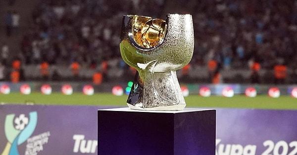 29 Aralık akşamı Suudi Arabistan'da Fenerbahçe Galatasaray arasında oynanacak olan Süper Kupa Finali'nde 'Atatürk' krizi çıktı.