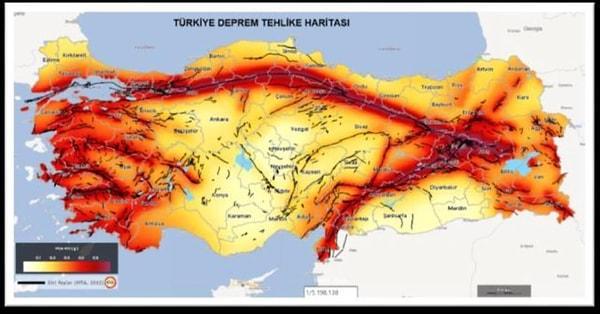 İstanbul için bir deprem beklenirken, 2023'ün son günü Hakkari'de yaşanan depremler farklı bir endişeyi gündeme getirdi.