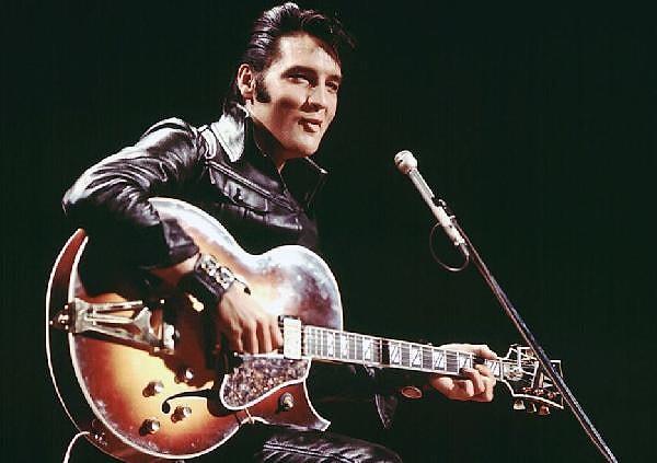 Layered Reality Şirketi, 1977’de hayatını kaybeden Elvis Presley’in 2024’ün Kasım ayında hologram yapılacak olan bir konserle seyirciyle buluşacağını açıkladı.