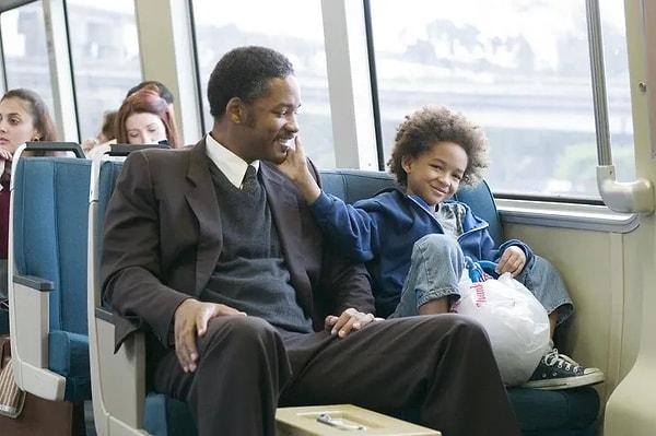 13. The Pursuit of Happiness filminden Will Smith ve Jaden Smith