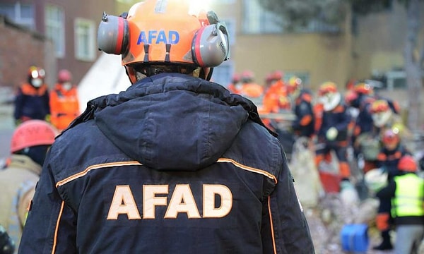 AFAD, henüz depremle ilgili olumsuz bir durum açıklamasında bulunmadı.